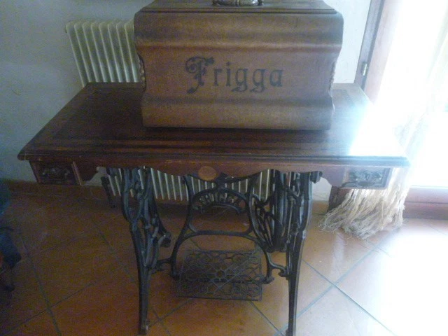 MACHINE A COUDRE Ancienne Rare Marque Frigga EUR 120 00 PicClick FR machine-a-coudre-ancienne-rare-marque-frigga-eur-120-00-picclick-fr